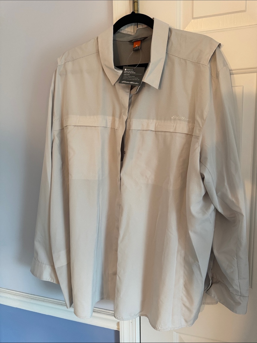 Eddie Bauer Light Gray Women’s Plus Lightweight Button-Up Guide SPF shirt NWT
